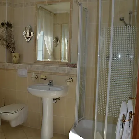 Guest house Rezydencja Zalewskich Parzniew