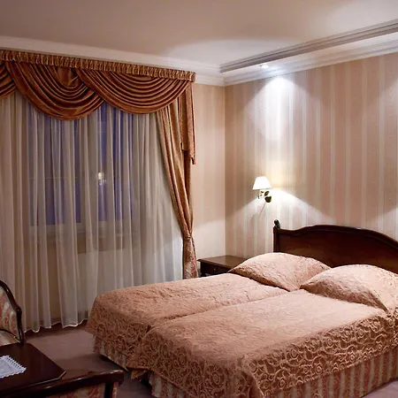 Guest house Rezydencja Zalewskich *