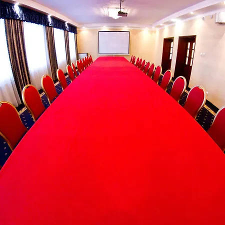 بيت ضيافة Rezydencja Zalewskich Parzniew