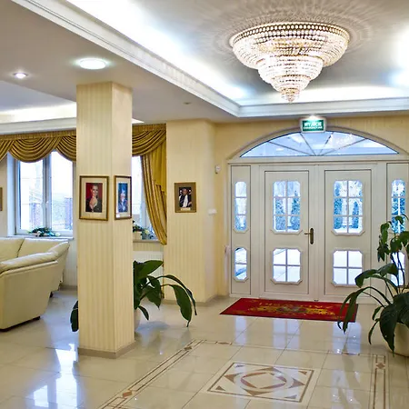 بيت ضيافة Rezydencja Zalewskich Parzniew